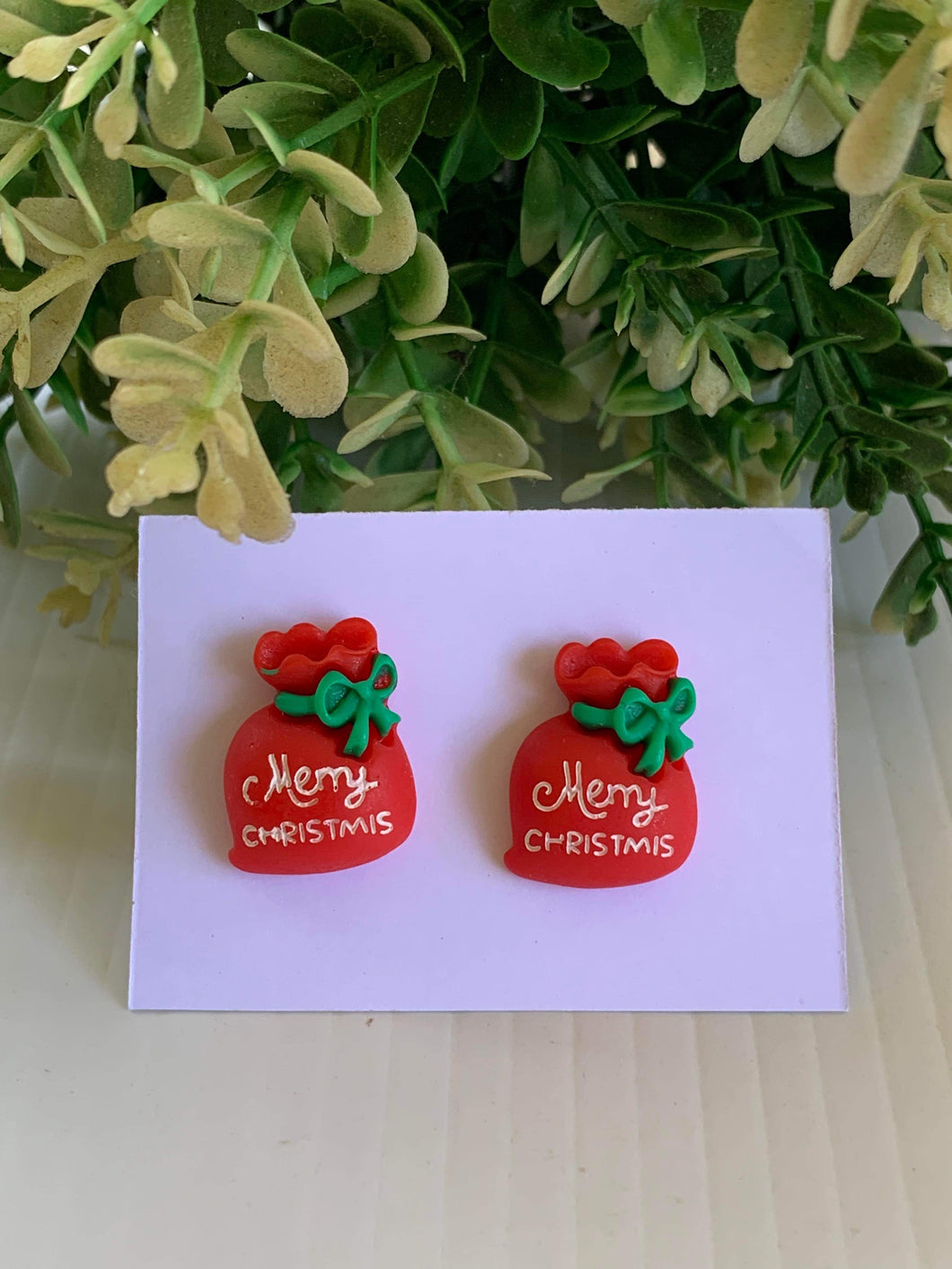 Santa Sack Studs