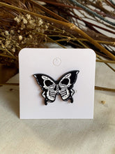 Load image into Gallery viewer, Skull Butterfly Brooches
